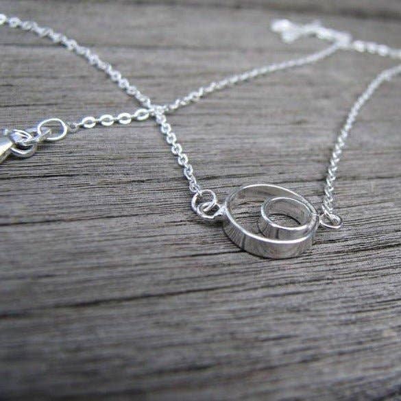 Necklace | Mother's Devotion Circle Silver