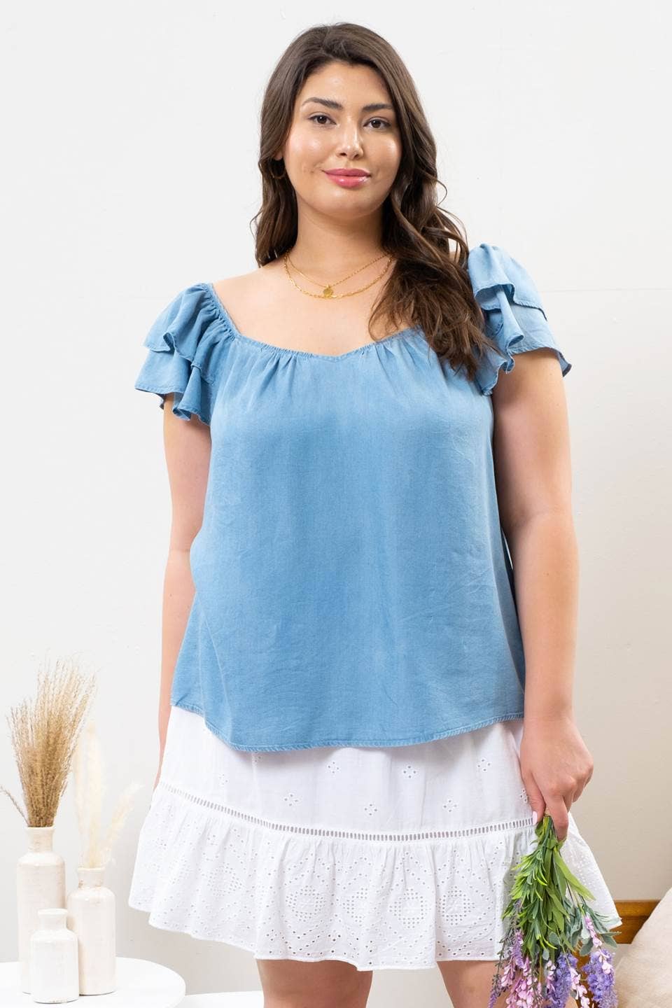 CURVY TOP | CHAMBRAY RUFFLE SLEEVE