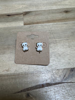 Earring l White cat stud earring