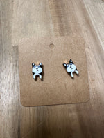 Earring I Judgy Cat Earring Stud