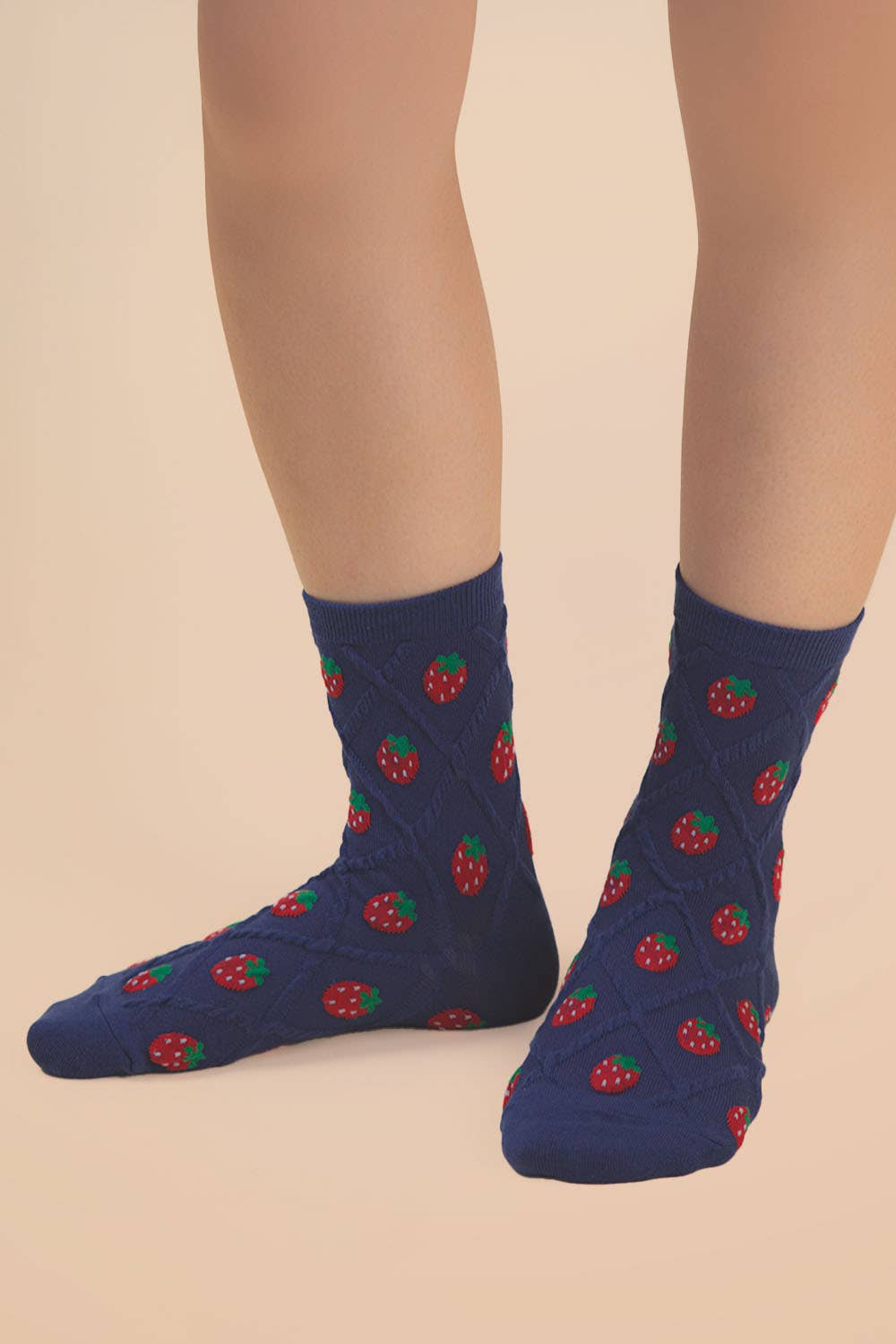 SC10040C - Strawberry Printed Textured Crew Socks