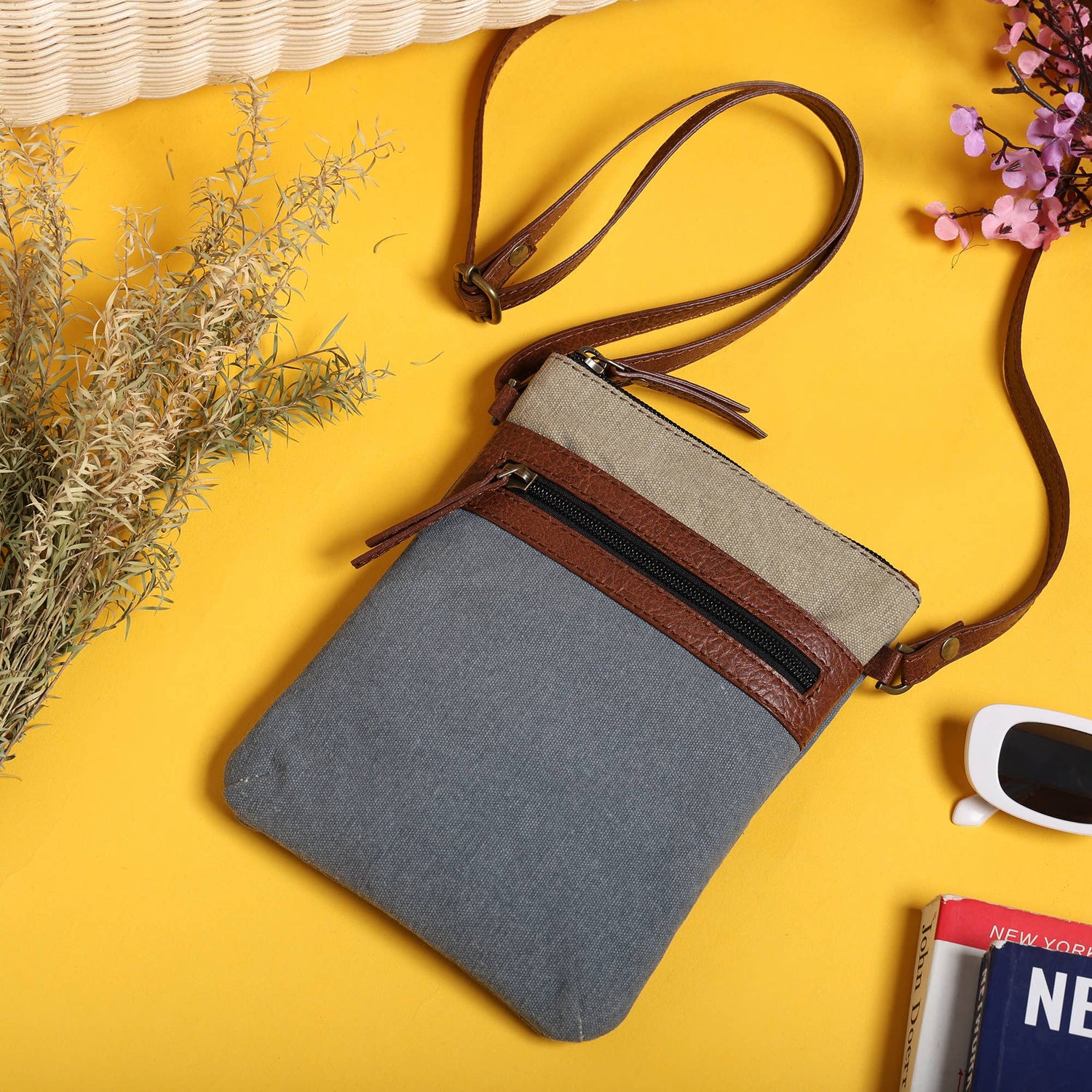 Ava dusty blue Crossbody