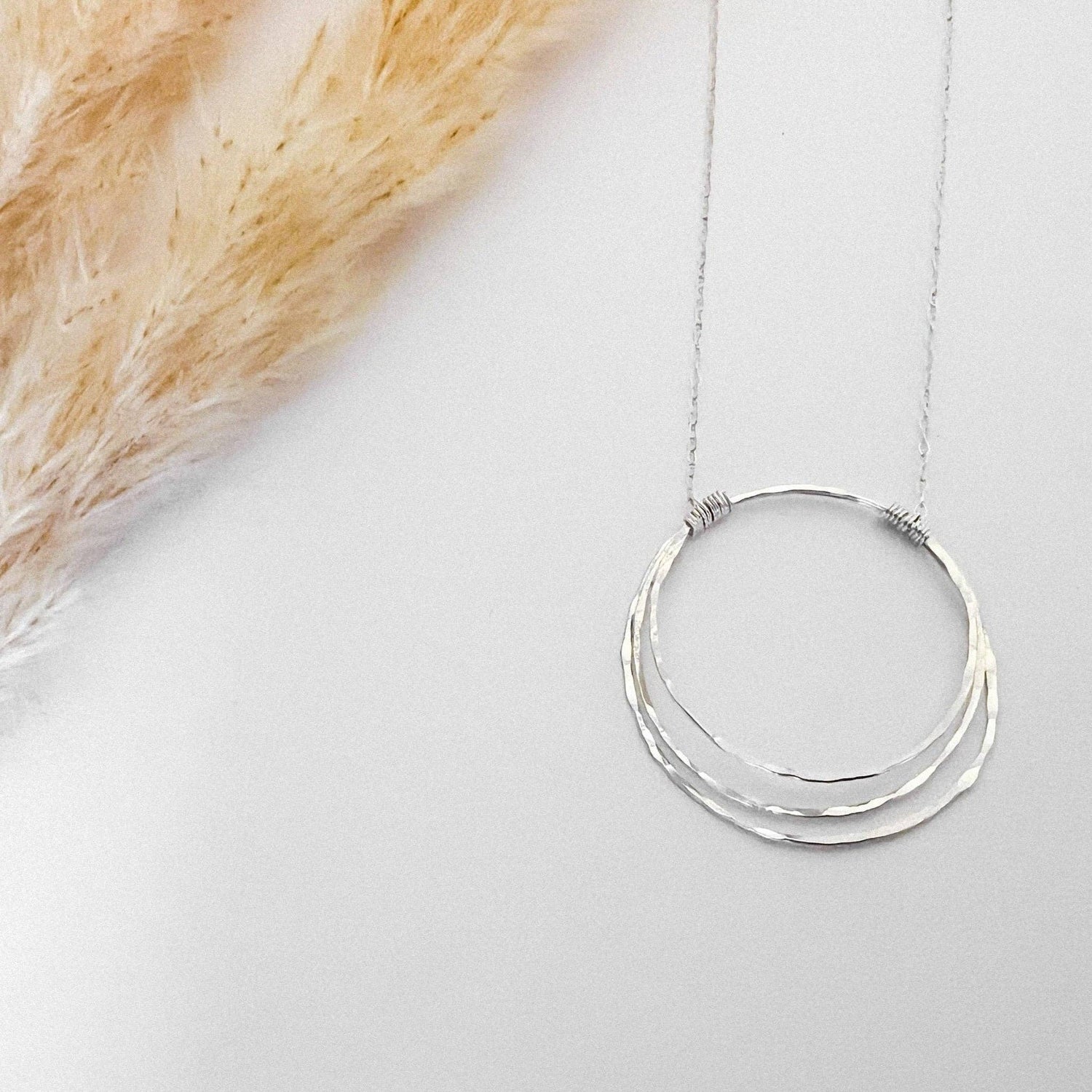 Necklace | Contiguous Circle Necklace - Silver