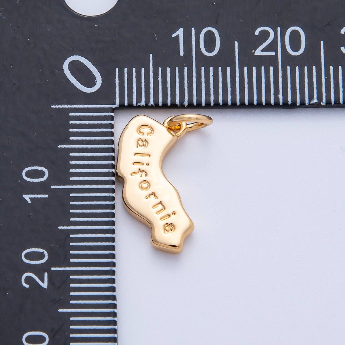 Necklace | California State | 18K Gold Filled United States of America State Map - Gold