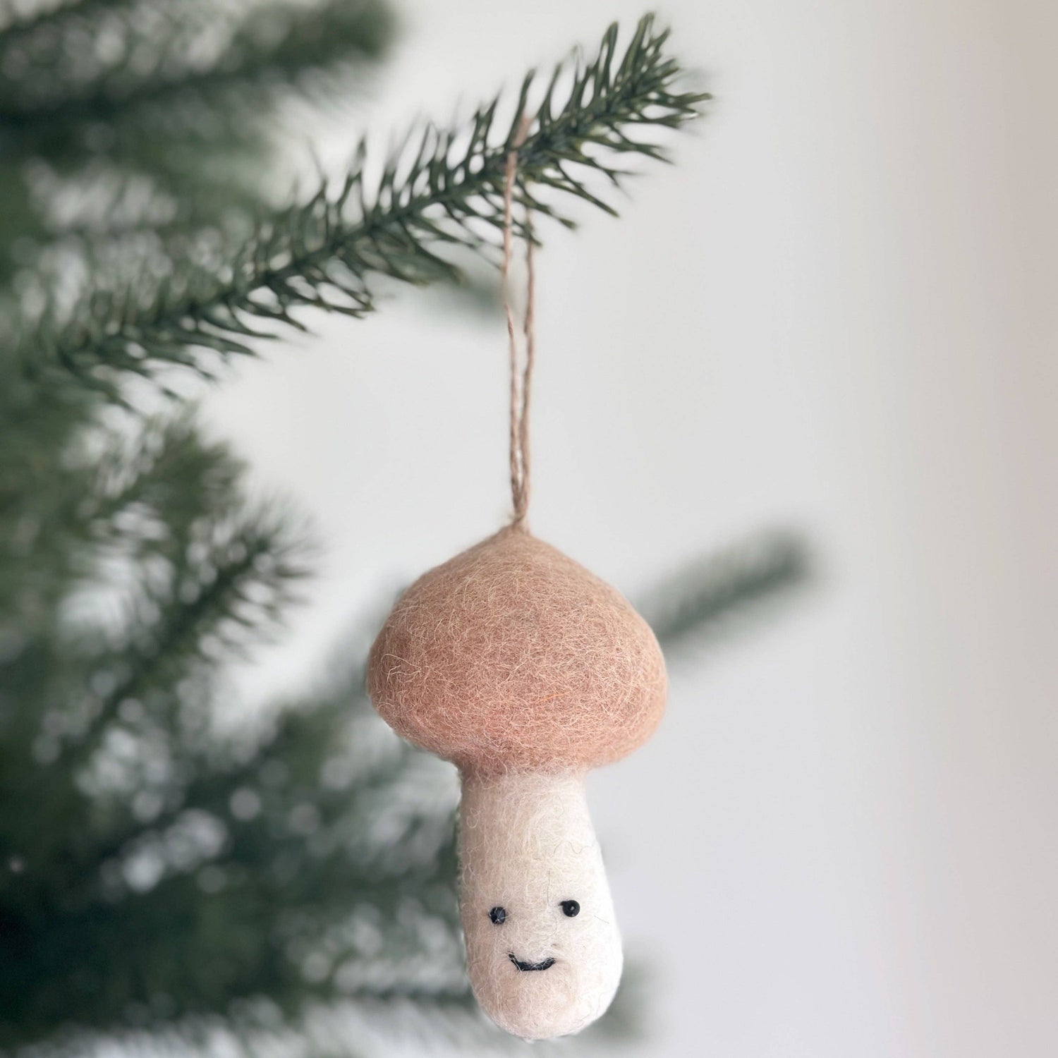 Felt Keychain - Smiley Beige Mushroom