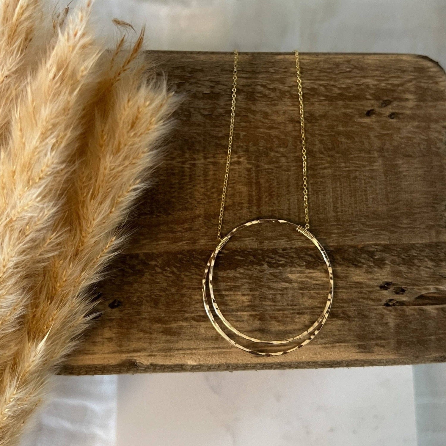 Necklace | Contiguous Circle - Gold