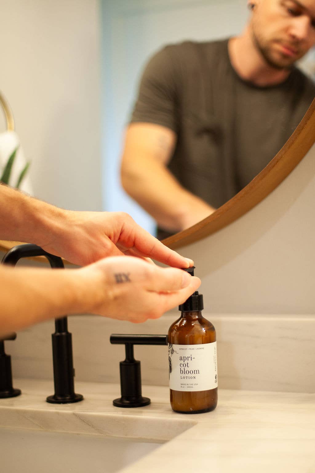 Apricot Bloom | Hand + Body Lotion | Broken Top Brand