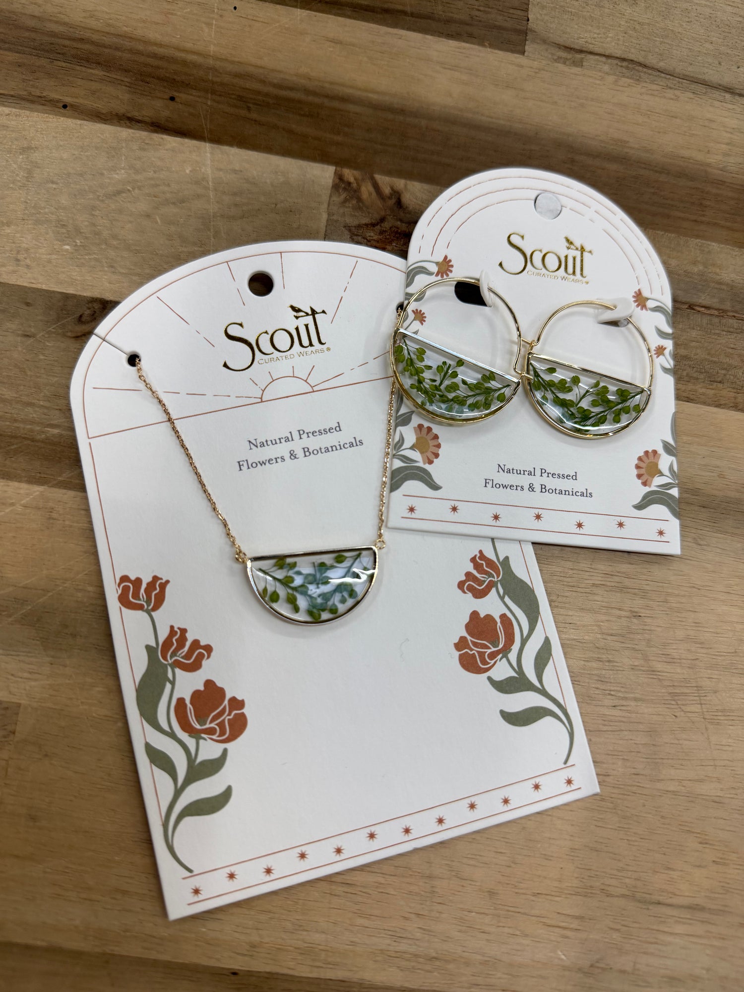 Necklace | Pressed Flower Pendant - Green Peppergrass & Gold