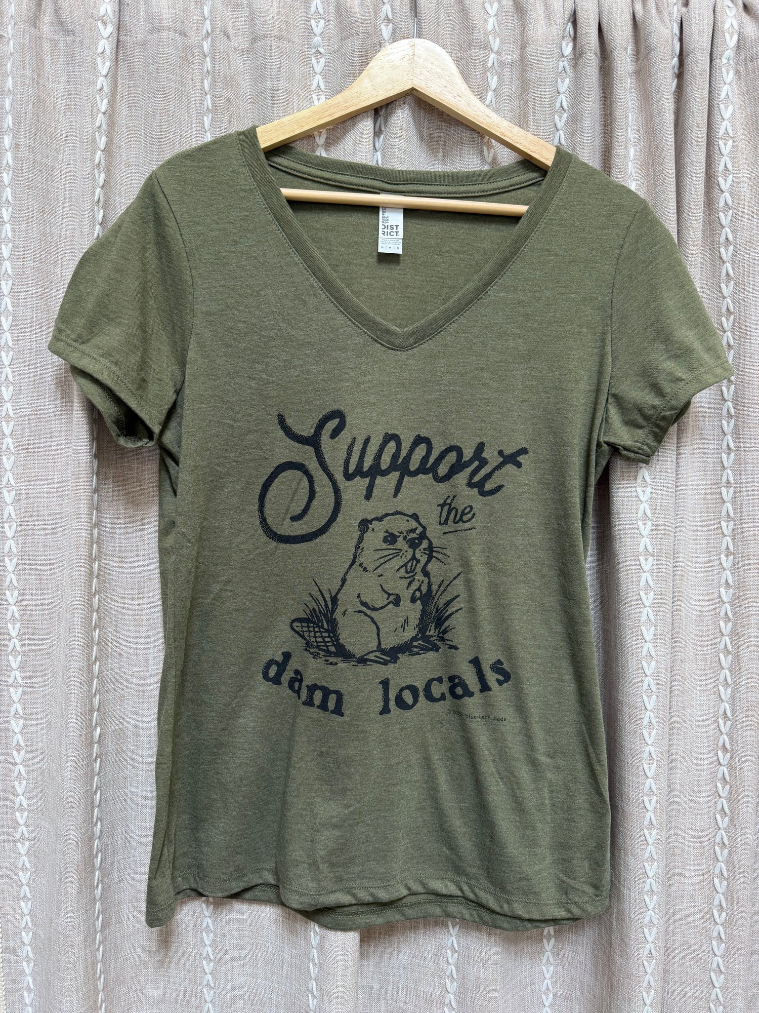 Women's V-Neck T-Shirt | Support the "Dam" Locals Beaver - Military Green
