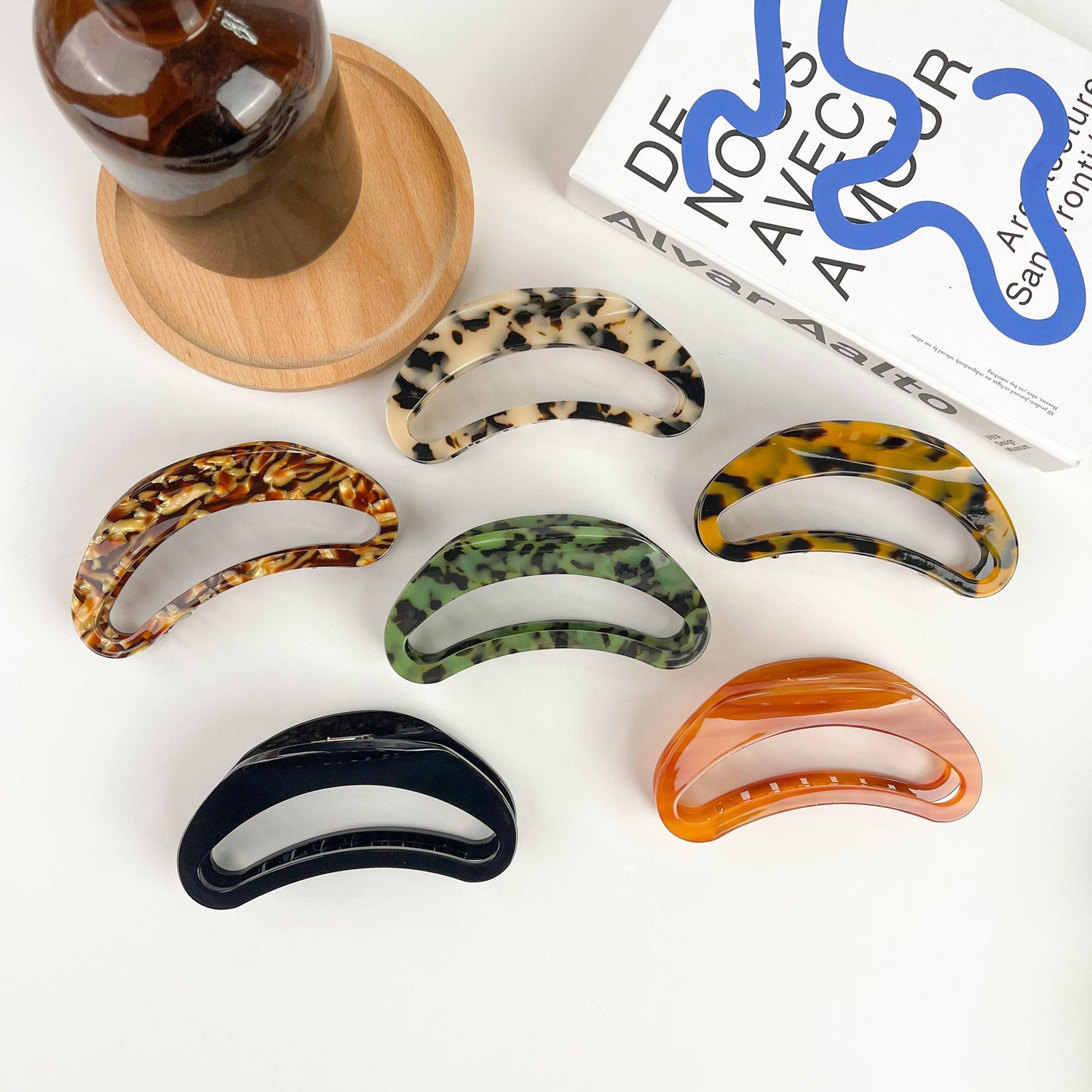 Hair Claw Clip | Oversized 4.7" Hollow Bean-Shaped